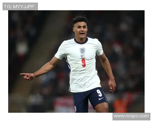 荷兰英格兰重燃热血之战,两队前锋实力PK 荷兰英格兰重燃热血之战,两队前锋实力PK